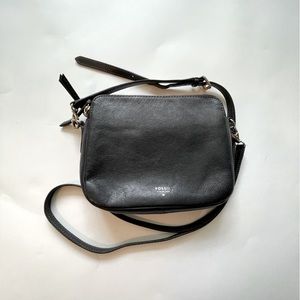 Fossil Cross Body Bag. Black leather.